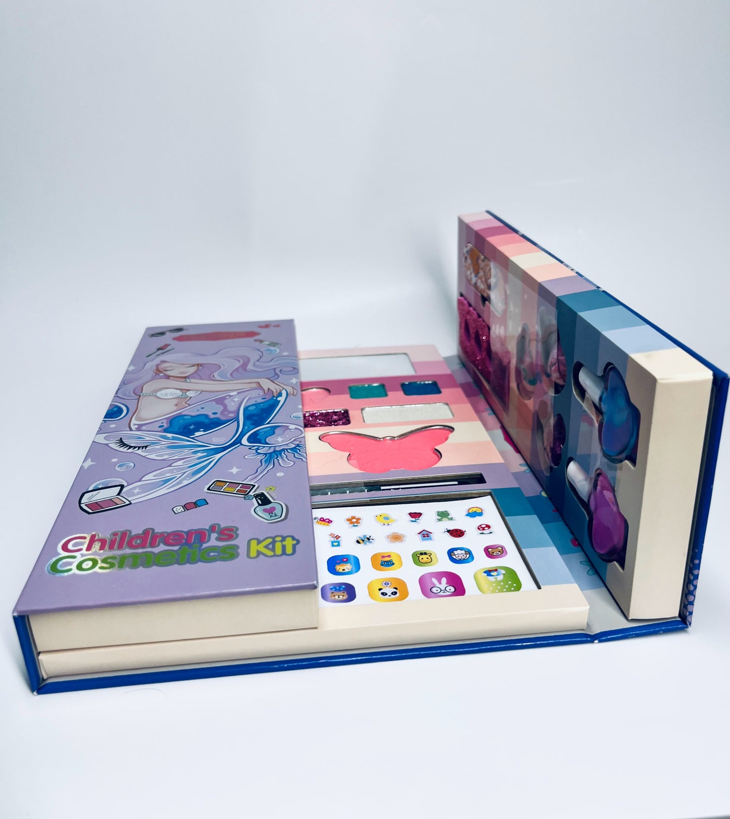 Kosmetikos rinkinys: šešėliai, plaukų gumelės, nagų lipdukai, lakai ir apyrankės