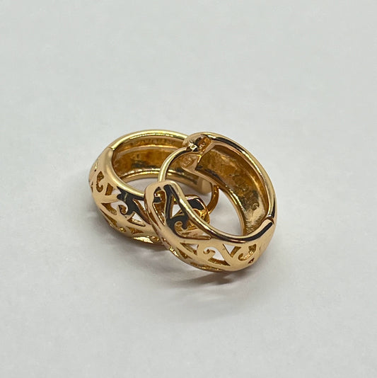 MEDICININIO METALO AUSKARAI