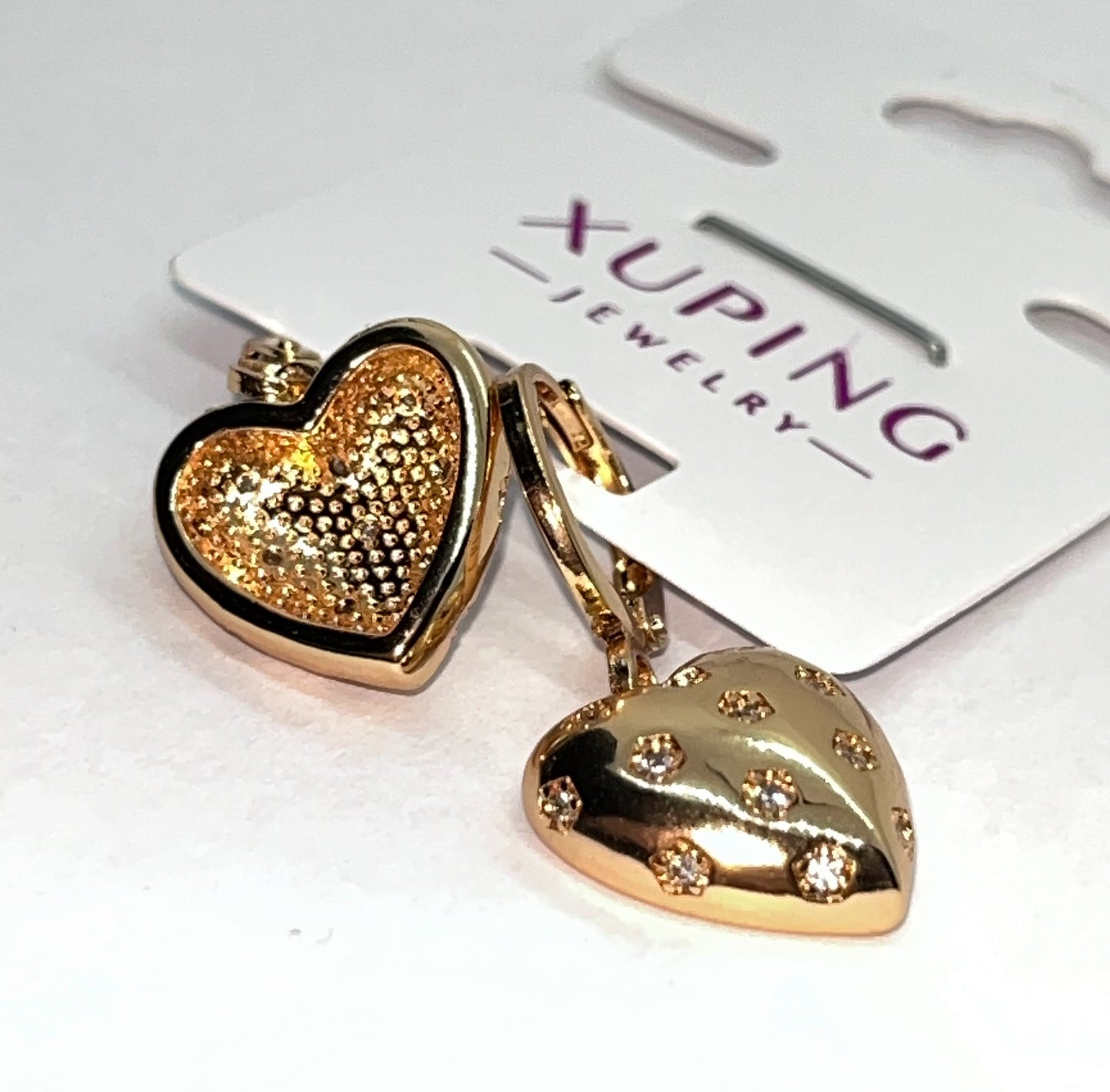 MEDICININIO METALO AUSKARAI