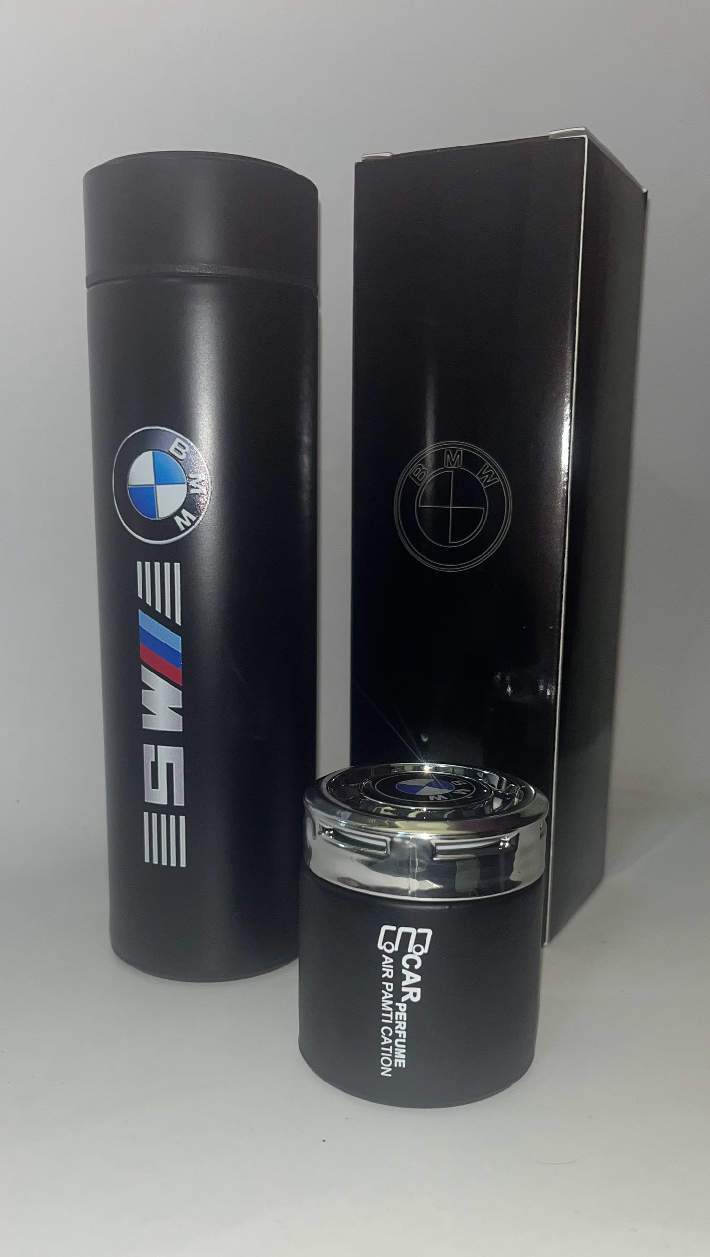 Termosas su temperatūros rodymu ir auto kvapukas